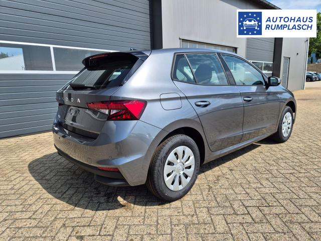 Skoda Fabia 1.0 TSI 115PS DSG Selection 5-türig Rückf.Kamera Parksensoren Sitzheizung Multifunktionslenkrad Klima Skoda-Radio Bluetooth Touchscreen Tempomat Nebelsch. Apple CarPlay + Android Auto 