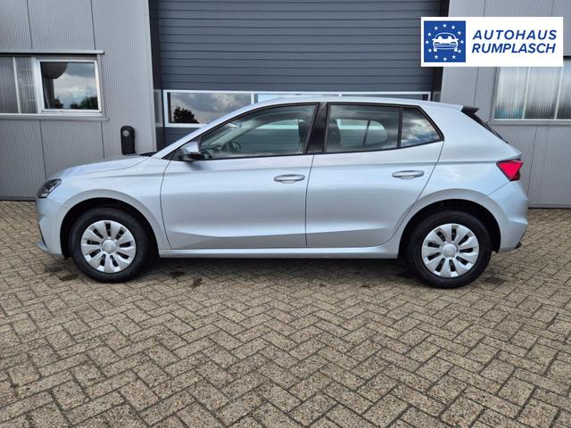 Skoda Fabia 1.0 TSI 115PS DSG Selection 5-türig Rückf.Kamera Parksensoren Sitzheizung Multifunktionslenkrad Klima Skoda-Radio Bluetooth Touchscreen Tempomat Nebelsch. Apple CarPlay + Android Auto 