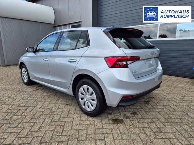 Skoda Fabia 1.0 TSI 115PS DSG Selection 5-türig Rückf.Kamera Parksensoren Sitzheizung Multifunktionslenkrad Klima Skoda-Radio Bluetooth Touchscreen Tempomat Nebelsch. Apple CarPlay + Android Auto 