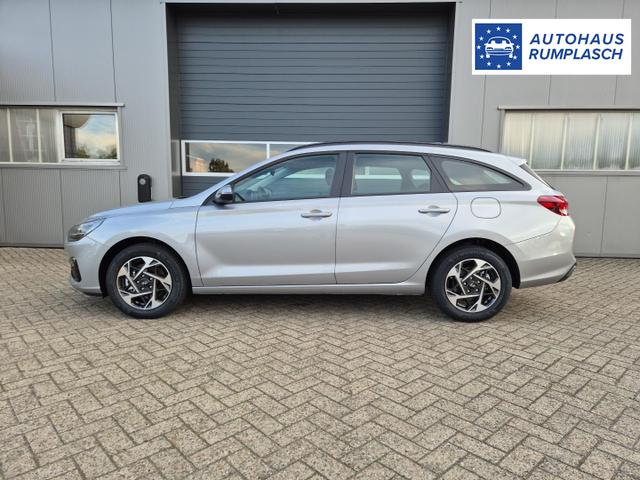 Hyundai i30 Kombi 1.5 T-GDI 95PS Sitzheizung Lenkradheizung Klima Tempomat Navi Apple CarPlay + Android Auto PDC v+h Rückf.Kamera 16-LM 