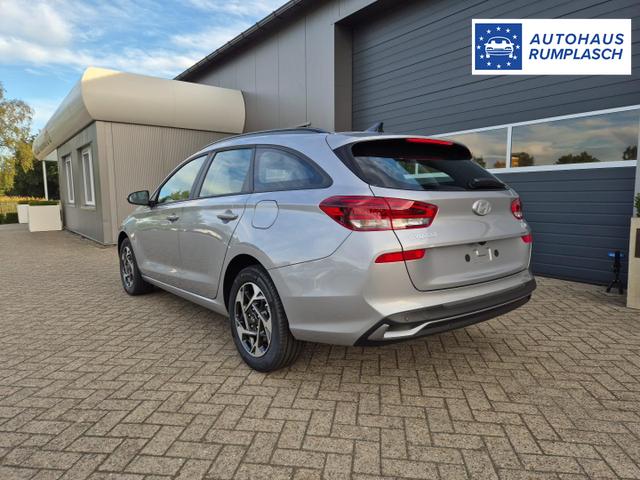 Hyundai i30 Kombi 1.5 T-GDI 95PS Sitzheizung Lenkradheizung Klima Tempomat Navi Apple CarPlay + Android Auto PDC v+h Rückf.Kamera 16-LM 
