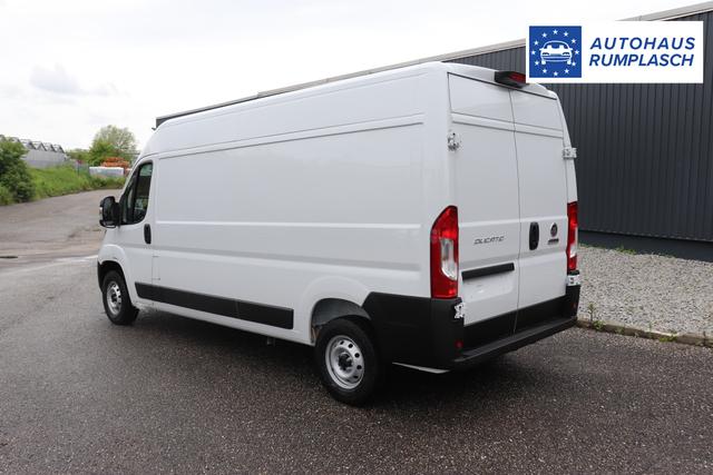 Fiat Ducato Easy Pro L4H2 verblecht 140 HDI MT Euro 6d-ISC-FCM Ducato Wei&szlig; (549) Darko Red Black (196) "144 Allwetterreifen 619 Heckfl&uuml;gelt&uuml;ren mit 260&deg; &Ouml;ffnung 6HQ Aufkleber Notrufnummern 853 Bedienungsanleitung Deutsch AGY Paket ""Techno Plus Visibility"" LHA LED-Beleuchtung im Laderaum"