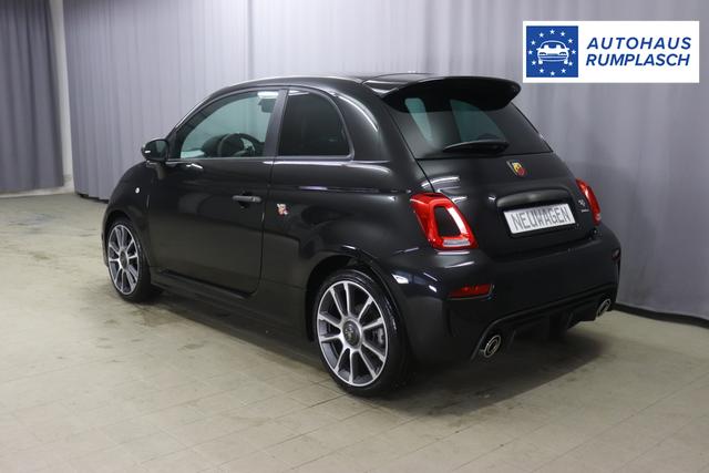 595 & 695 MY23 595 1.4 T-Jet 121 kW (165 PS) MT 876 - Scorpione Schwarz 557 - Integral-Sportsitze Leder Schwarz "3L3 Komfort-Paket: Bi-Xenon Scheinwerfer, Beats® Audio Soundsystem 3L4 Tech-Paket 5CE Scorpione Schwarz 9SV, Gutschrift Mopar BMC Sportluftfilter und Tankdeckel aus Aluminium A67 Linea Turismo"