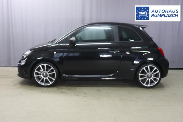 595 & 695 MY23 595 1.4 T-Jet 121 kW (165 PS) MT 876 - Scorpione Schwarz 557 - Integral-Sportsitze Leder Schwarz "3L3 Komfort-Paket: Bi-Xenon Scheinwerfer, Beats® Audio Soundsystem 3L4 Tech-Paket 5CE Scorpione Schwarz 9SV, Gutschrift Mopar BMC Sportluftfilter und Tankdeckel aus Aluminium A67 Linea Turismo"