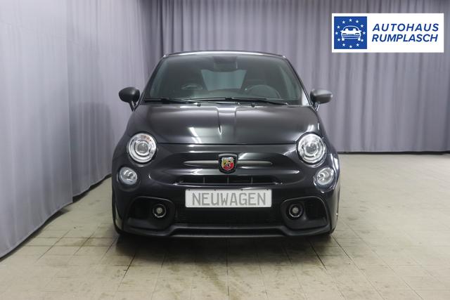 595 & 695 MY23 595 1.4 T-Jet 121 kW (165 PS) MT 876 - Scorpione Schwarz 557 - Integral-Sportsitze Leder Schwarz "3L3 Komfort-Paket: Bi-Xenon Scheinwerfer, Beats® Audio Soundsystem 3L4 Tech-Paket 5CE Scorpione Schwarz 9SV, Gutschrift Mopar BMC Sportluftfilter und Tankdeckel aus Aluminium A67 Linea Turismo"