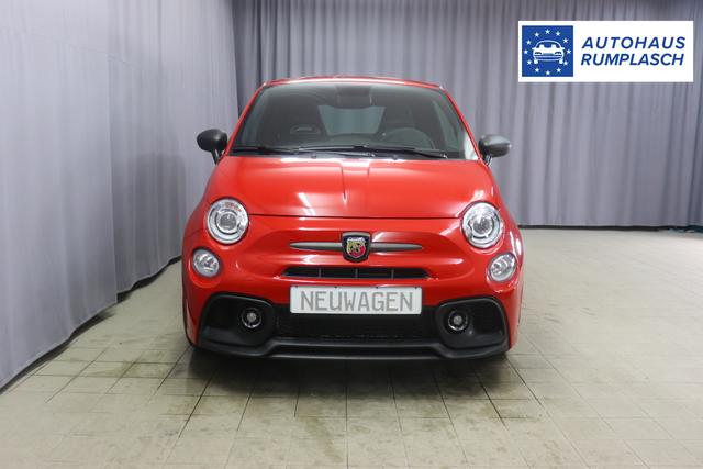 595 & 695 MY23 595 1.4 T-Jet 121 kW (165 PS) MT 111 - Passione Rot 557 - Integral-Sportsitze Leder Schwarz "3L3 Komfort-Paket: Bi-Xenon Scheinwerfer, Beats® Audio Soundsystem 3L4 Tech-Paket 5CJ Passione Rot 9SV, Gutschrift Mopar BMC Sportluftfilter und Tankdeckel aus Aluminium A67 Linea Turismo"