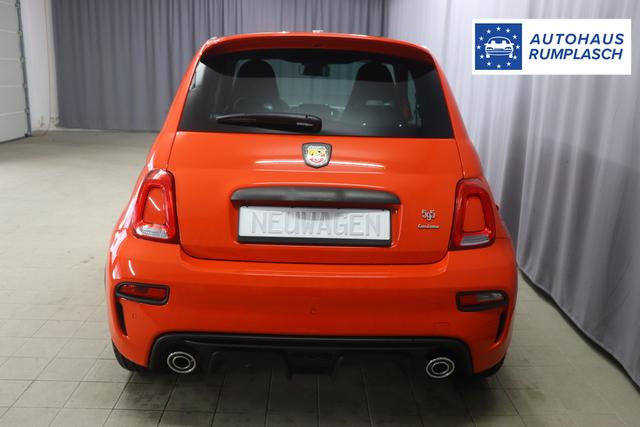 595 & 695 MY23 595 1.4 T-Jet 121 kW (165 PS) MT562 - Racing Orange 557 - Integral-Sportsitze Leder Schwarz "3L3 Komfort-Paket: Bi-Xenon Scheinwerfer, Beats® Audio Soundsystem 3L4 Tech-Paket 5CK Racing Orange 9SV, Gutschrift Mopar BMC Sportluftfilter und Tankdeckel aus Aluminium A67 Linea Turismo"