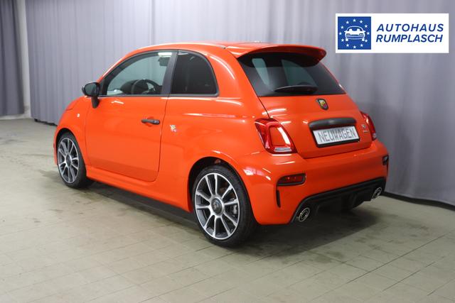 595 & 695 MY23 595 1.4 T-Jet 121 kW (165 PS) MT562 - Racing Orange 557 - Integral-Sportsitze Leder Schwarz "3L3 Komfort-Paket: Bi-Xenon Scheinwerfer, Beats® Audio Soundsystem 3L4 Tech-Paket 5CK Racing Orange 9SV, Gutschrift Mopar BMC Sportluftfilter und Tankdeckel aus Aluminium A67 Linea Turismo"