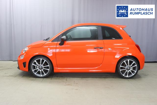 595 & 695 MY23 595 1.4 T-Jet 121 kW (165 PS) MT562 - Racing Orange 557 - Integral-Sportsitze Leder Schwarz "3L3 Komfort-Paket: Bi-Xenon Scheinwerfer, Beats® Audio Soundsystem 3L4 Tech-Paket 5CK Racing Orange 9SV, Gutschrift Mopar BMC Sportluftfilter und Tankdeckel aus Aluminium A67 Linea Turismo"