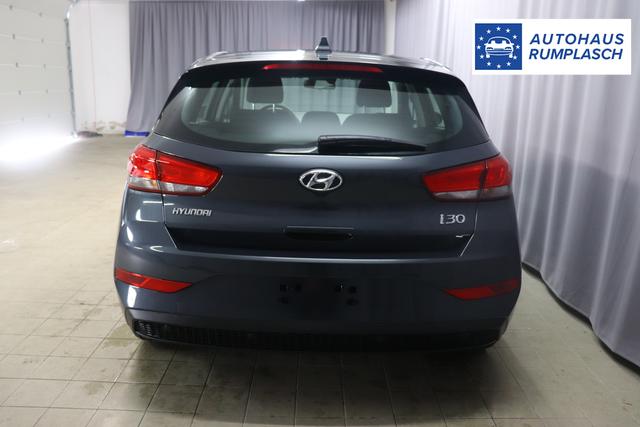 Hyundai i30 FL 1.0 T-GDi 7DCT Comfort CP MY23 88kW 48V Dark Knight 