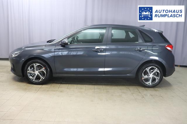 Hyundai i30 FL 1.0 T-GDi 7DCT Comfort CP MY23 88kW 48V Dark Knight 