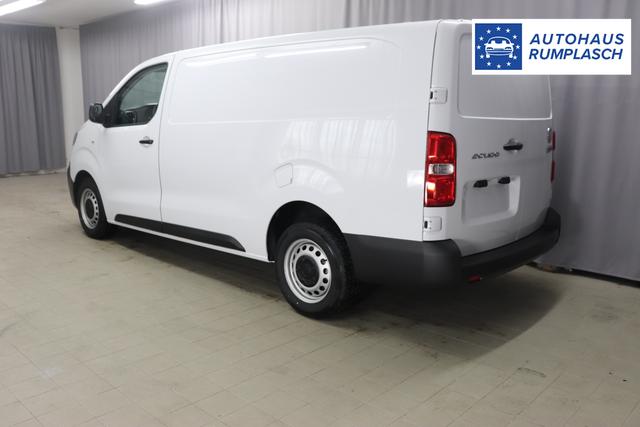 Fiat Scudo L3 2.0 145PS MT 549 - WEISS 969 - Standard Sitze "980 vollwertiges Ersatzrad 9A1 Pack Visibility Schweibenwischer mit Regensensor Elektrische und beheizbare Außenspiegel, anklappbar Nebelscheinwerfer Serie: 516 Heckflügeltüren 450 Höhenverstellbarer Fahrersitz 056 Berganfahrhilfe 149 Trennwand ohne Fenster 025 Klimaanlage"