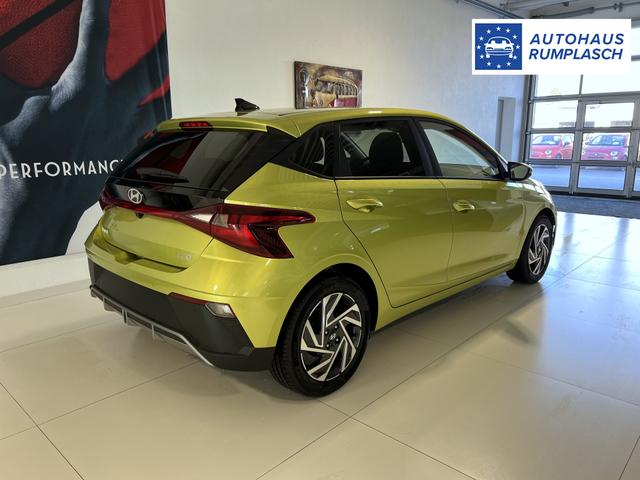Hyundai i20 1,2 Family Lucid Lime metallic