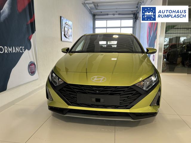 Hyundai i20 1,2 Family Lucid Lime metallic