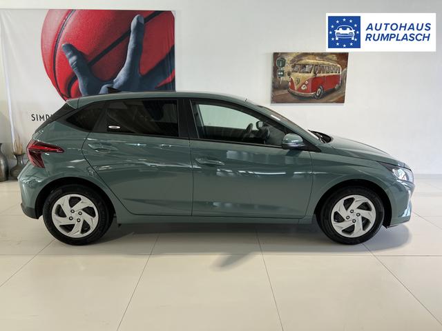 Hyundai i20 GO! Mangrove Green, Beispielbilder, ggf. teilweise mit Sonderausstattung