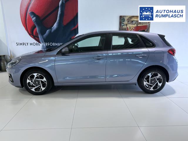 Hyundai i30 GO Meta Blue Pearl