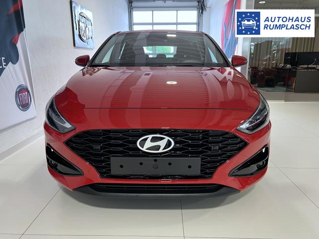 Hyundai i30 Go Engine Red