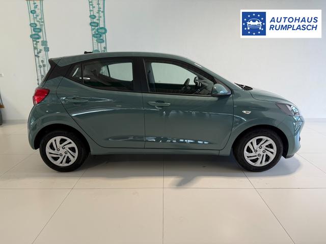 Hyundai i10 GO Mangrove Green