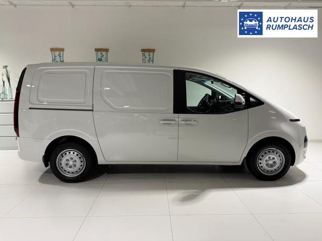 Hyundai Staria Kastenwagen 3 Sitzer