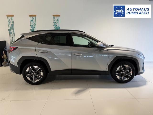 Hyundai GO Plus Shimmering Silver