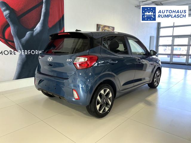 i10 GO Plus Vibrant Blue Vorlauf, Beispielbilder, ggf. teilweise mit Sonderausstattung