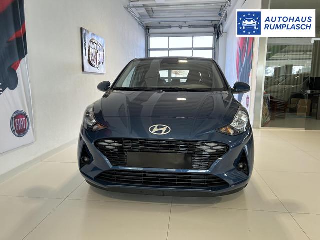 i10 GO Plus Vibrant Blue Vorlauf, Beispielbilder, ggf. teilweise mit Sonderausstattung