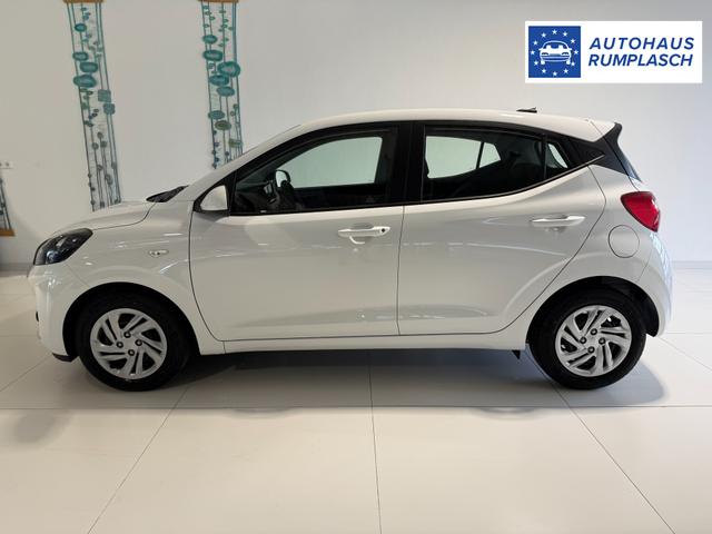 Hyundai i10 Go Atlas White