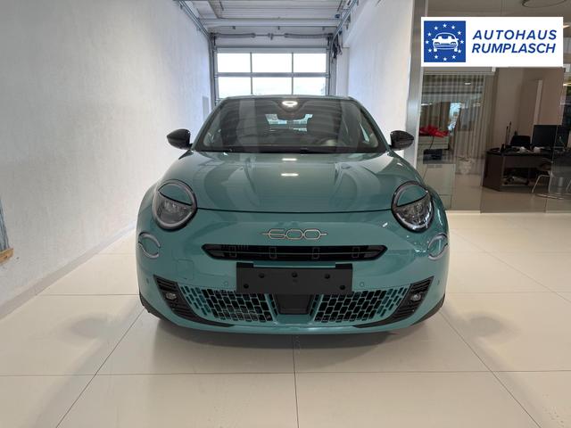 Fiat 600 Aqua Blau Vorlauf, Beispielbilder, ggf. teilweise mit Sonderausstattung