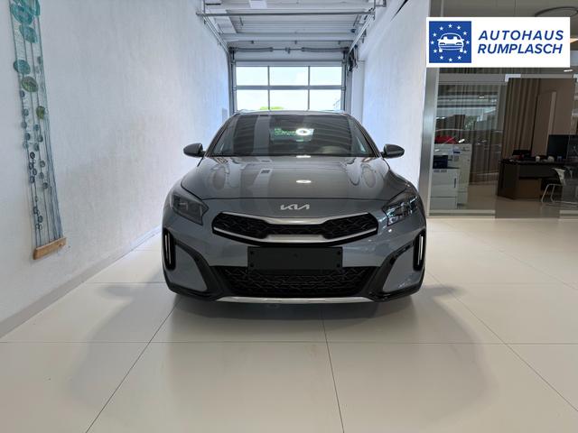 Kia XCEED Lunar Silver