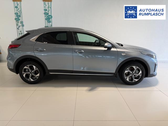 Kia XCEED Lunar Silver