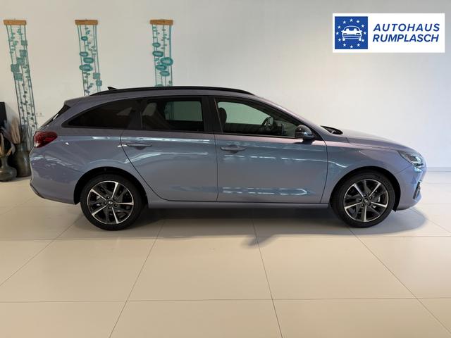 Hyundai i30, Beispielbilder, ggf. teilweise mit Sonderausstattung