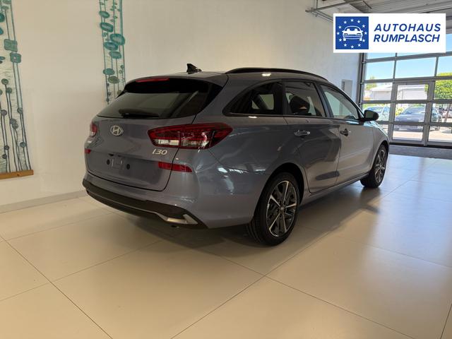 Hyundai i30, Beispielbilder, ggf. teilweise mit Sonderausstattung