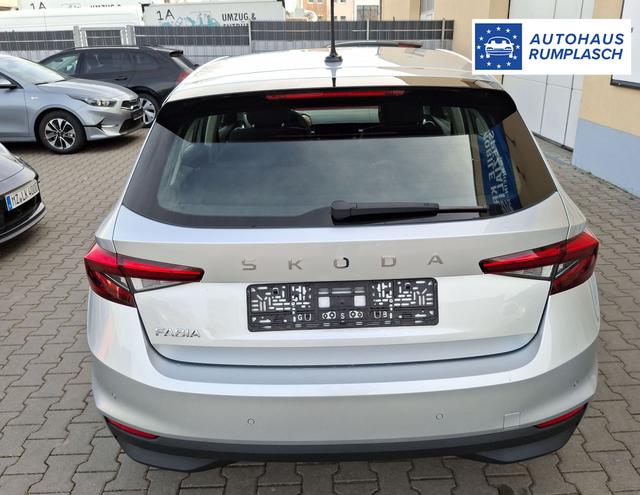 Skoda / Fabia / Silber / Basis / / 