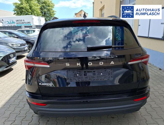 Skoda / Karoq / Schwarz / 130 Jahre + AHK / / , Beispielbilder, ggf. teilweise mit Sonderausstattung