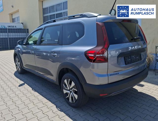 Dacia / Jogger / Grau / Expression / Schiste Grey / 
