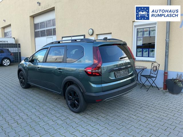 Dacia / Jogger / Grün / Extreme 7 Sitzer / Zeder Green / , Beispielbilder, ggf. teilweise mit Sonderausstattung