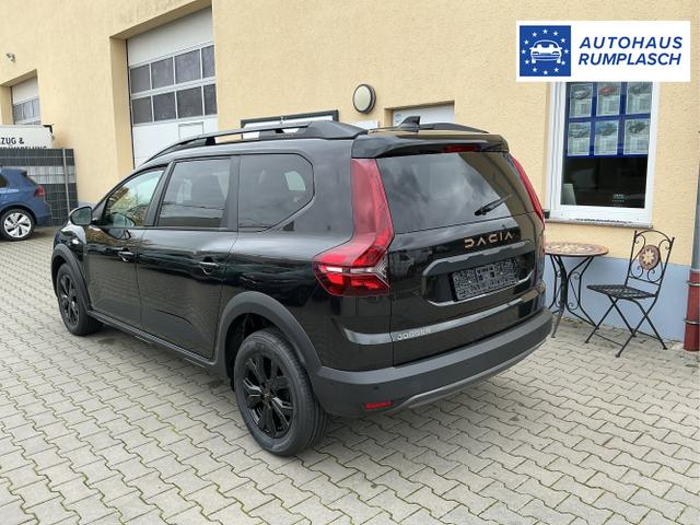 Dacia / Jogger / Schwarz / Extreme 5 Sitzer / Black Nacré / , Beispielbilder, ggf. teilweise mit Sonderausstattung