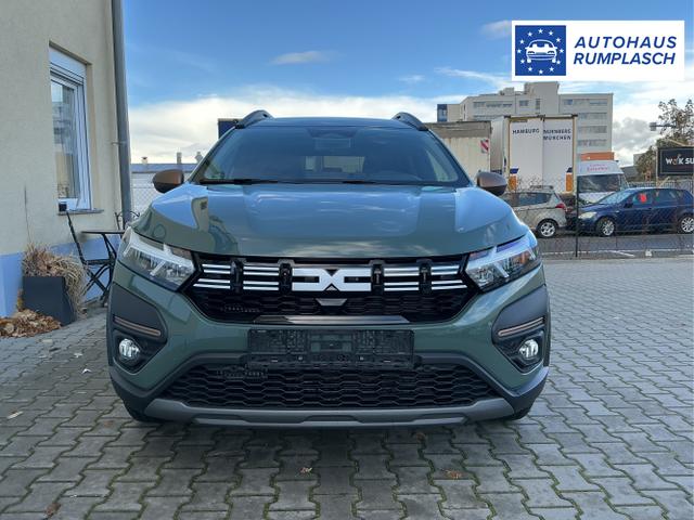 Dacia / Jogger / Grün / Extreme / Dusty Green / , Beispielbilder, ggf. teilweise mit Sonderausstattung