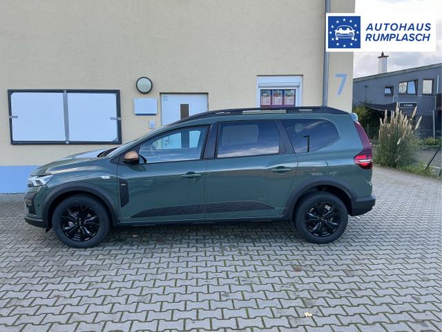 Dacia / Jogger / Grün / Extreme / Dusty Green / , Beispielbilder, ggf. teilweise mit Sonderausstattung