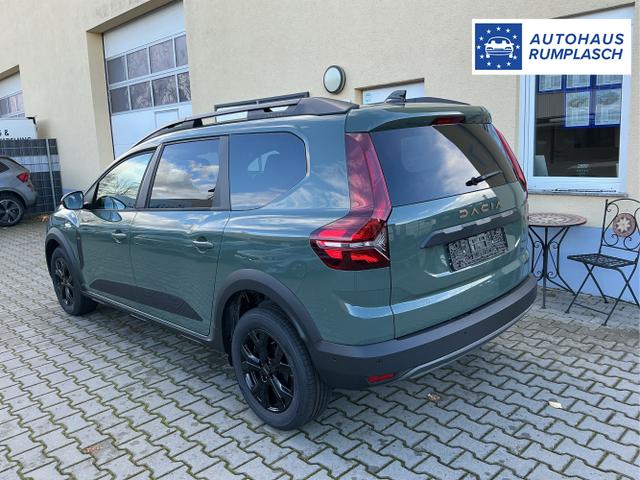 Dacia / Jogger / Grün / Extreme / Dusty Green / , Beispielbilder, ggf. teilweise mit Sonderausstattung