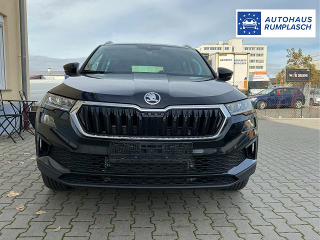Skoda / Karoq / Schwarz / Selection / Black Magic Metalic / , Beispielbilder, ggf. teilweise mit Sonderausstattung