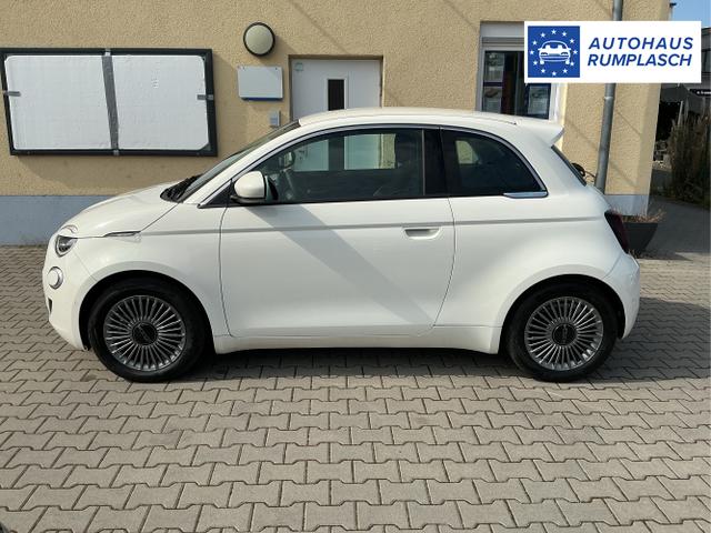 Fiat / 500e / Wei&szlig; / La Prima / Arktis Wei&szlig; / , Beispielbilder, ggf. teilweise mit Sonderausstattung