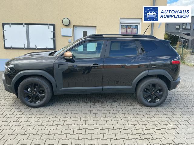Dacia / Duster / Schwarz / Extreme / Black Nacre / , Beispielbilder, ggf. teilweise mit Sonderausstattung