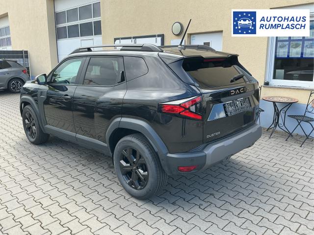 Dacia / Duster / Schwarz / Extreme / Black Nacre / , Beispielbilder, ggf. teilweise mit Sonderausstattung