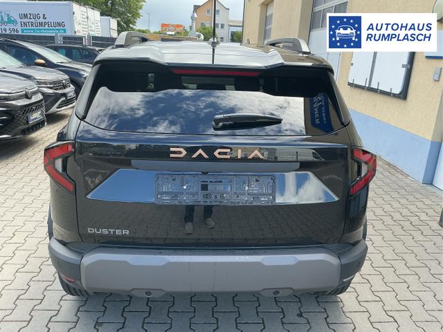 Dacia / Duster / Schwarz / Extreme / Black Nacre / , Beispielbilder, ggf. teilweise mit Sonderausstattung