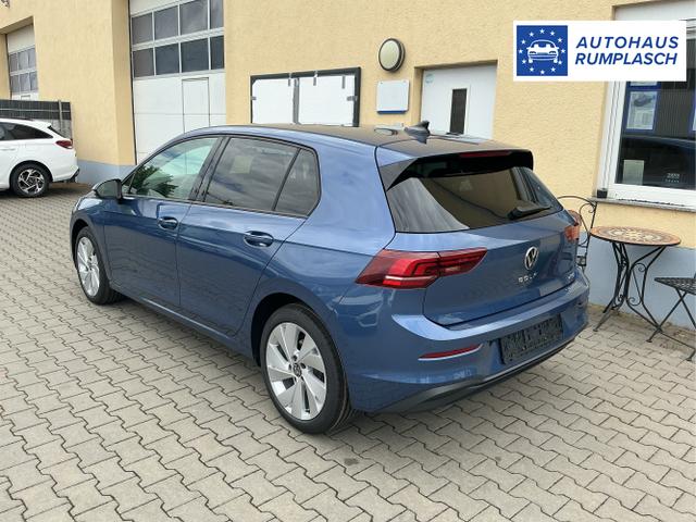Volkswagen / Golf / Blau / Limited / Anemonenblau Metalic / , Beispielbilder, ggf. teilweise mit Sonderausstattung