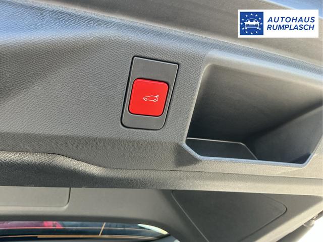 Peugeot / 5008 / Grau / GT 7-S / Titanium Grau Metalic / , Beispielbilder, ggf. teilweise mit Sonderausstattung