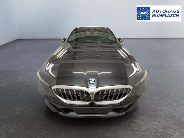 BMW 5er Touring 520i M-Sport 190PS/140kW Steptronic +AHK +20" +MSportpaket +MSportfahrwerk +DrivingAssistantPlus +AdaptiveLED +HarmanKardon +DigitalKey +ParkAssist +Sitzhzg +WirelessCharging +Sonnenschutzverglasung +ShadowLine 