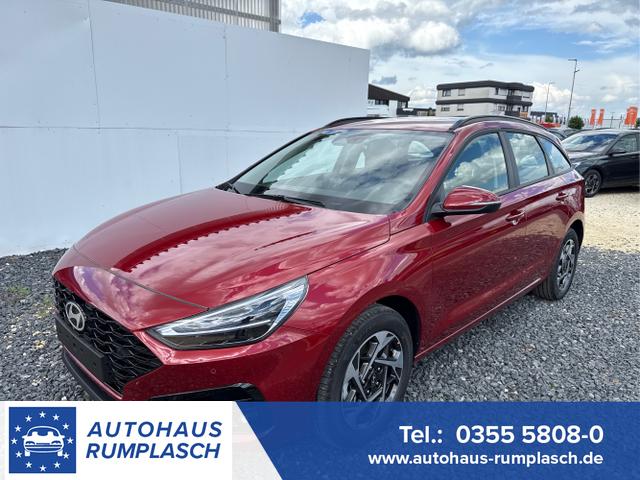 Hyundai i30 Kombi - STYLE NAVI SHZ RFK PDC v+h