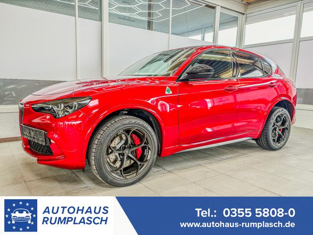 Alfa Romeo Stelvio - QUADRIFOGLIO VERDE AKRAPOVIC Technologie-Paket